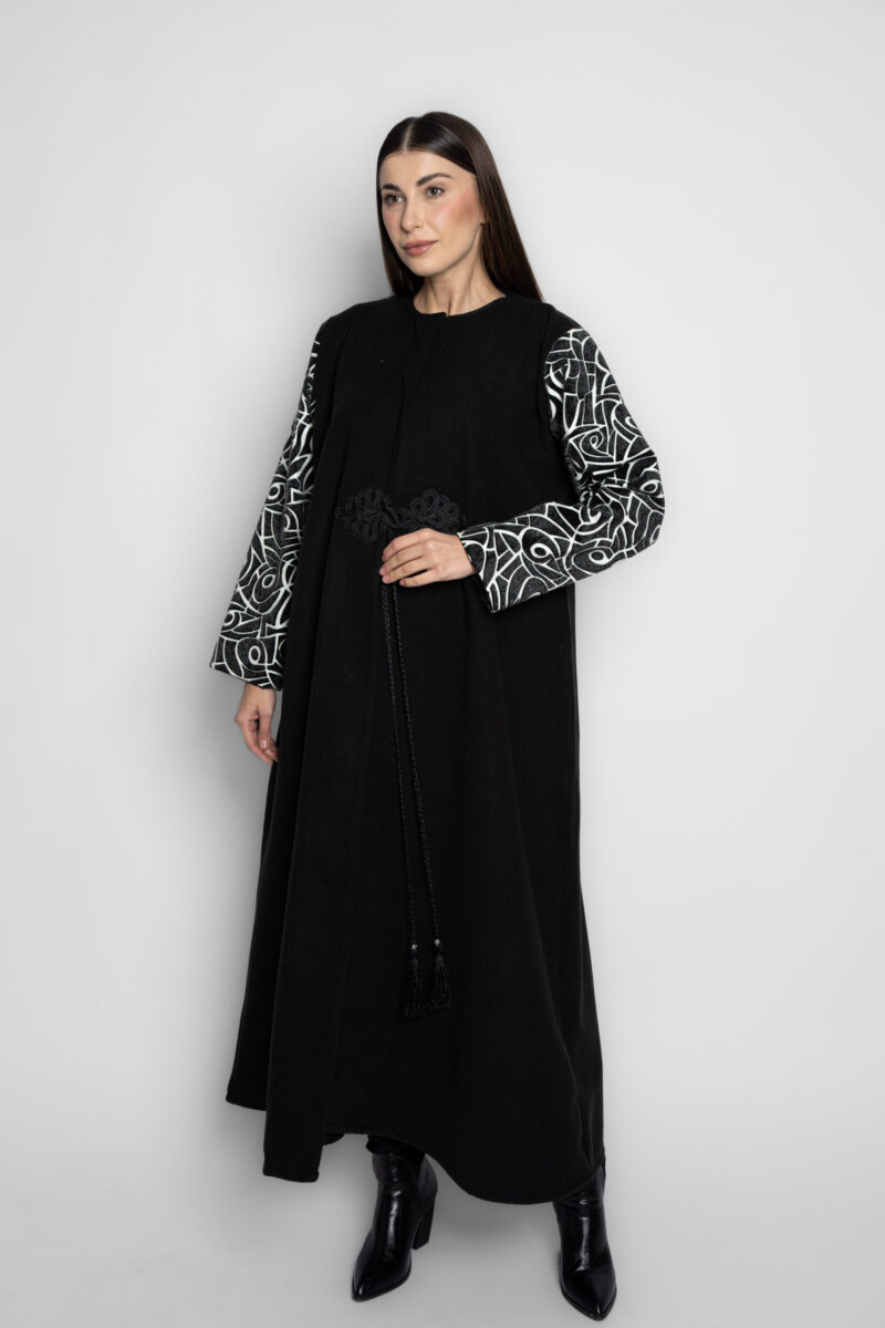 wool abaya with leather sleeves - Image 3